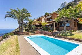 Villa Serena del Mar, Lujo con vistas al mar y Piscina Climatizada